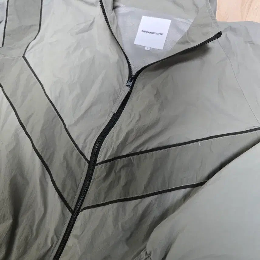 [BUNJANG] Espionage IPFU Windbreaker Jacket (Size: L) / 에스피오나지 IPFU 바람막이 자켓 L