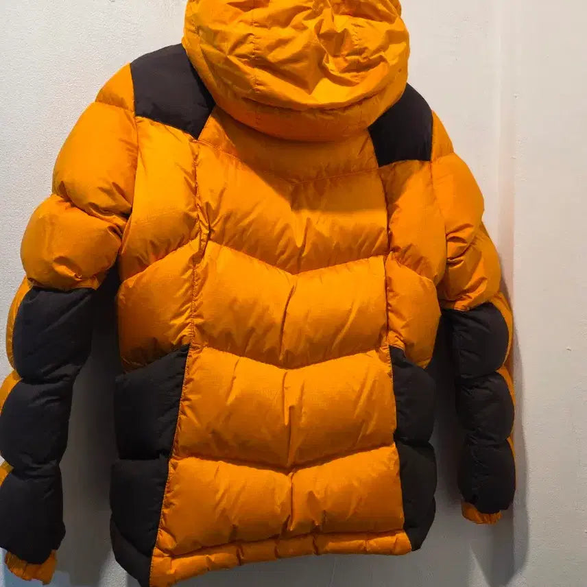 [BUNJANG] Kolon Sport Orange Padded Jacket / 코오롱스포츠 오렌지색 패딩 점퍼