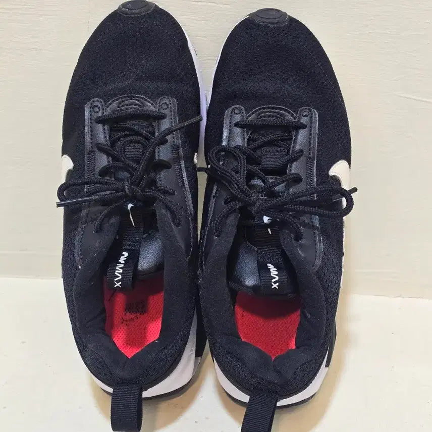 [BUNJANG] Nike Air Max Black/White 230mm Sneakers / 나이키 에어맥스 운동화 블랙/화이트 230mm