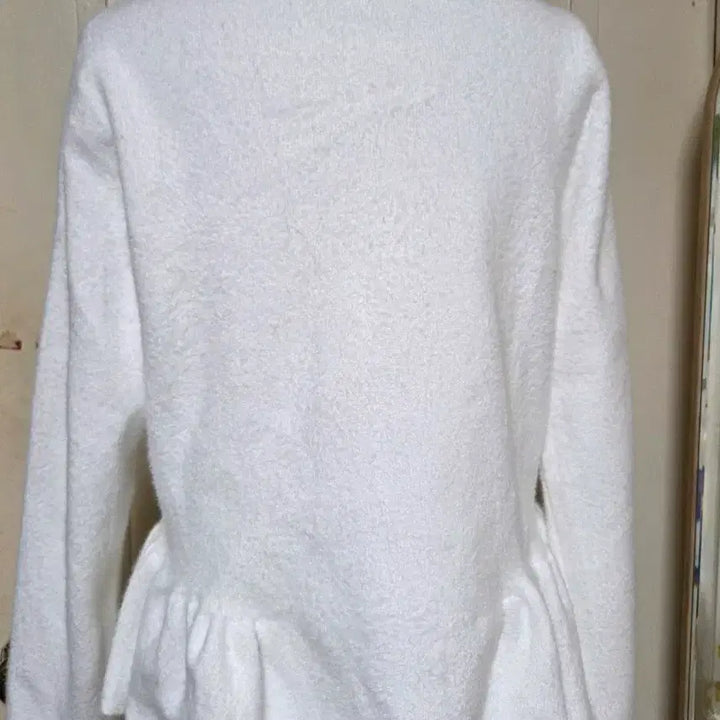 [BUNJANG] White Ruffle Design Cardigan / (FREE) 화이트 러플 디자인 가디건겸 니트티