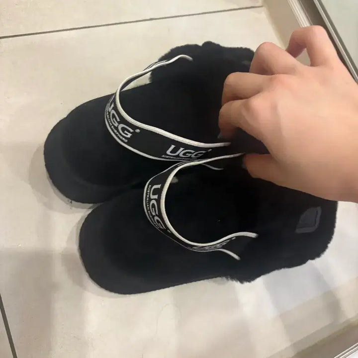 [BUNJANG] Slipper 240 / 양털 플랫폼 통굽 밴딩 어그슬리퍼 240