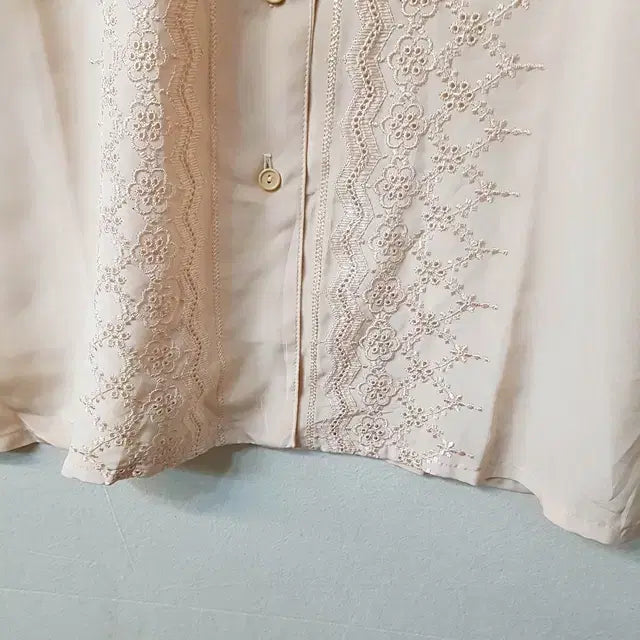 [BUNJANG] Astoria Blouse / [새상품] Astoria 블라우스