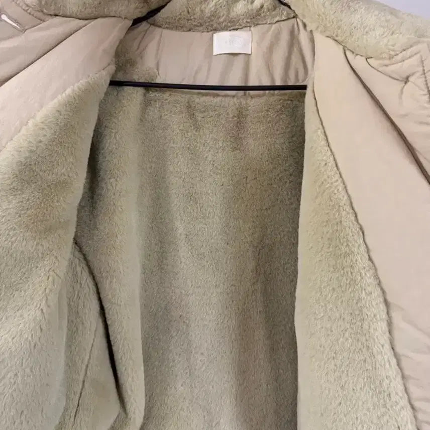 [BUNJANG] Ivory Short Padded Jacket / 아이보리 카라 숏패딩 뽀글이