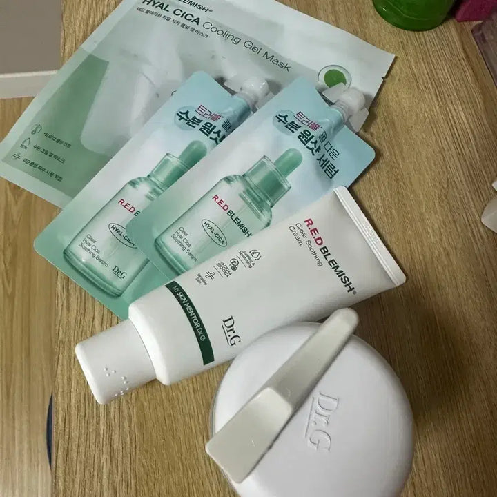 [SOLD OUT] 닥터지 레드 블레미쉬 수딩크림