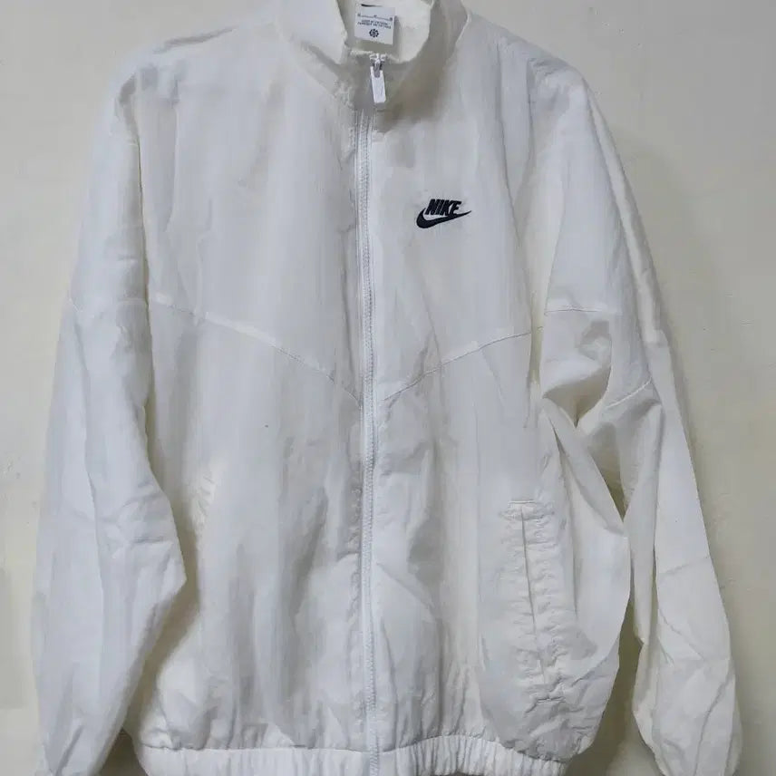 [BUNJANG] Nike Windbreaker Jacket / 나이키 화이트 바람막이 자켓