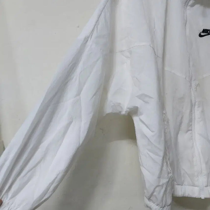 [BUNJANG] Nike Windbreaker Jacket / 나이키 화이트 바람막이 자켓