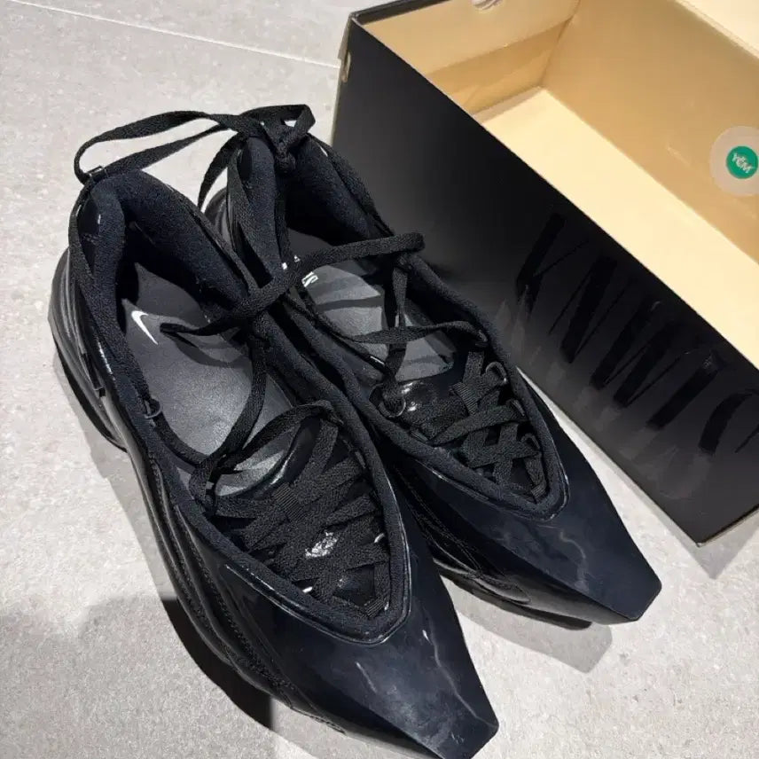 [BUNJANG] Nike Knowles Air Max Muse Women's / 나이키 X 노울스 콜라보 에어맥스 뮤즈 우먼스