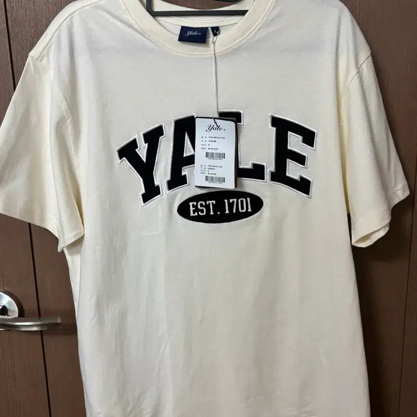 [BUNJANG] YALE Cream Ivory T-shirt (Size S) / (새상품)YALE 예일 크림아이보리 반팔 티셔츠 S