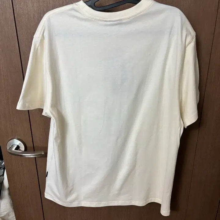[BUNJANG] YALE Cream Ivory T-shirt (Size S) / (새상품)YALE 예일 크림아이보리 반팔 티셔츠 S