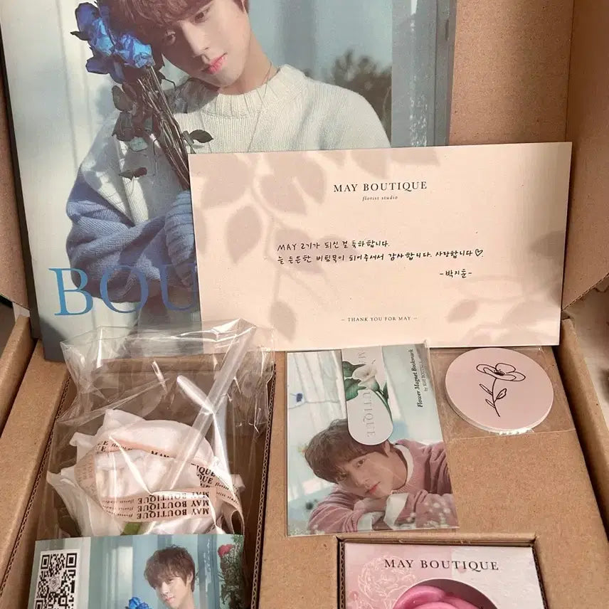 [BUNJANG] Park Jihoon Fanclub Kit Full Set / 박지훈 팬클럽 2기 키트 풀셋 (포카, 포토북, 비누, DIY펜 등)