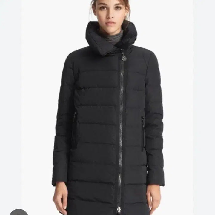 [BUNJANG] Moncler Padded Jacket (Size 0/US 4-6) / 몽클레어 사선 패딩(0/44~55)