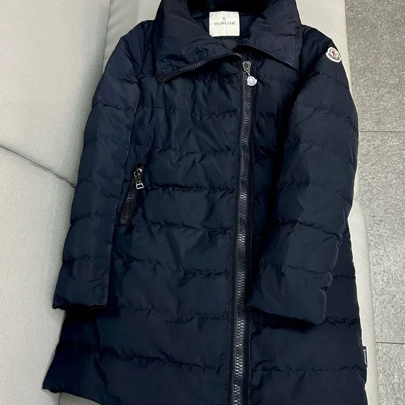 [BUNJANG] Moncler Padded Jacket (Size 0/US 4-6) / 몽클레어 사선 패딩(0/44~55)