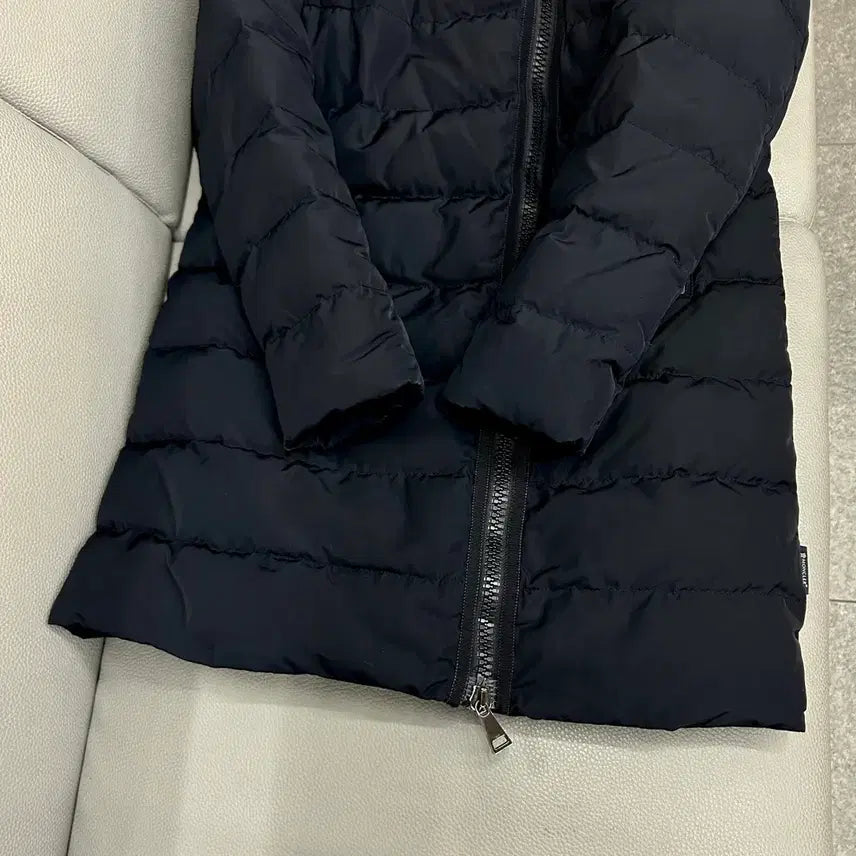 [BUNJANG] Moncler Padded Jacket (Size 0/US 4-6) / 몽클레어 사선 패딩(0/44~55)