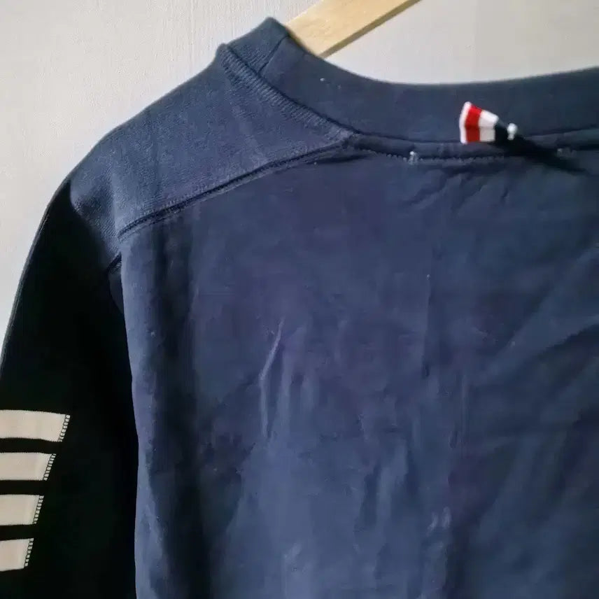 [SOLD OUT] 국내배송[3XL]톰브라운 4바 반팔티셔츠 네이지색상 라운드넥 재고정리