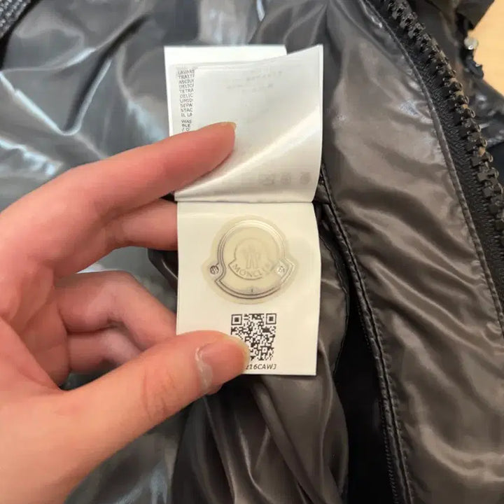 [BUNJANG] Moncler Maya Padded Jacket / 몽클레야 마야 패딩