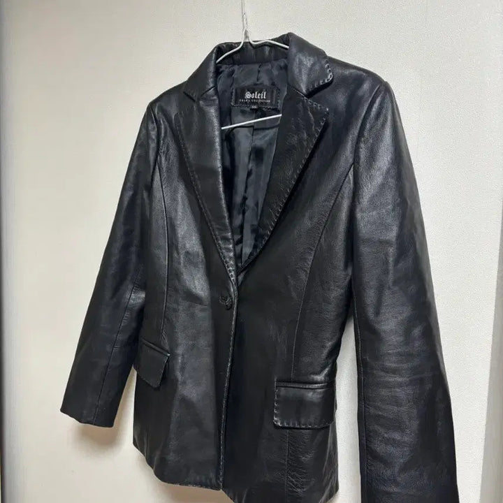 [BUNJANG] Soleil Black Leather Jacket (Women's Size 55) / Soleil 블랙 가죽 여성 자켓 55