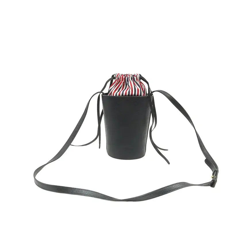[BUNJANG] Thom Browne Grain Leather Mini Bucket Crossbody Bag / 톰브라운 블랙 그레인 레더 드로스트링 미니 버킷 크로스백 FAP384A