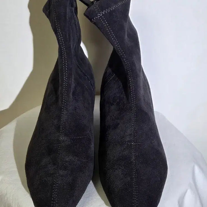 [BUNJANG] Charcoal Suede Ankle Boots / 차콜 스웨이드 앵글부츠((새상품))