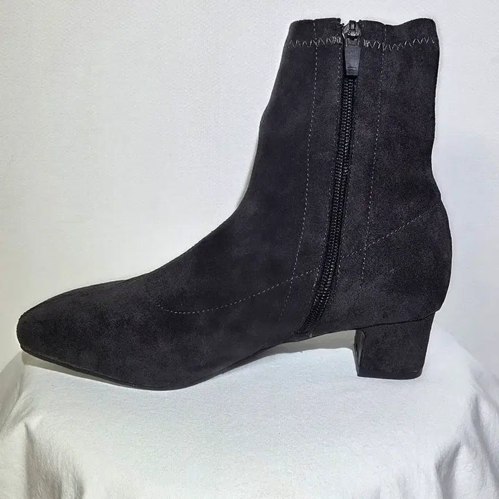 [BUNJANG] Charcoal Suede Ankle Boots / 차콜 스웨이드 앵글부츠((새상품))