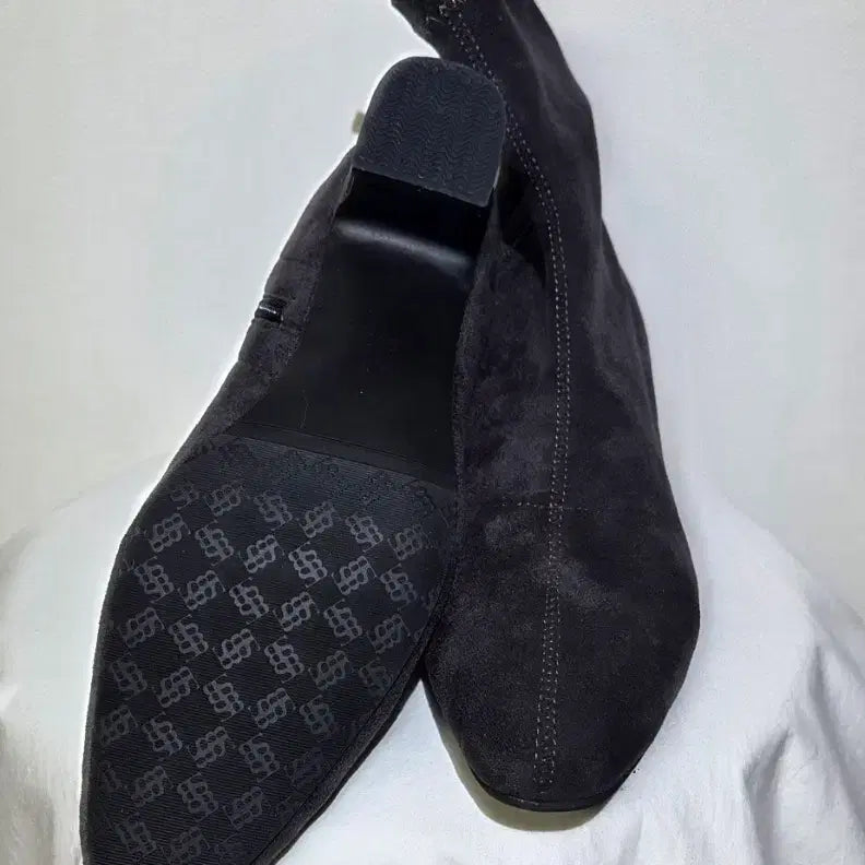 [BUNJANG] Charcoal Suede Ankle Boots / 차콜 스웨이드 앵글부츠((새상품))