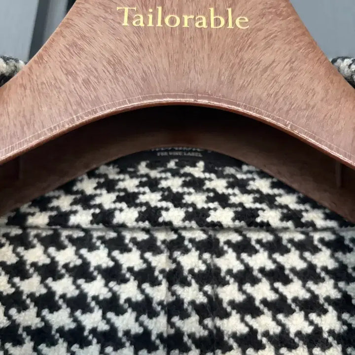 [BUNJANG] Tailorable Houndstooth Jacket / 테일러블 와인라벨 하운드투스 자켓