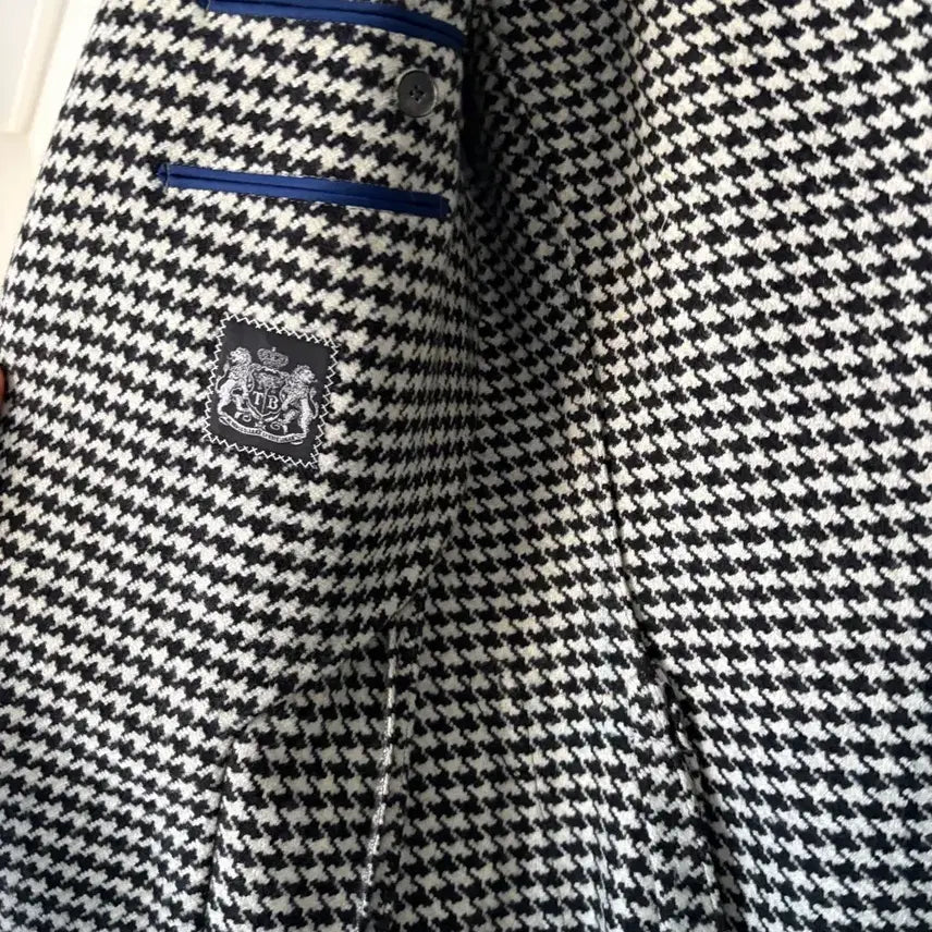 [BUNJANG] Tailorable Houndstooth Jacket / 테일러블 와인라벨 하운드투스 자켓