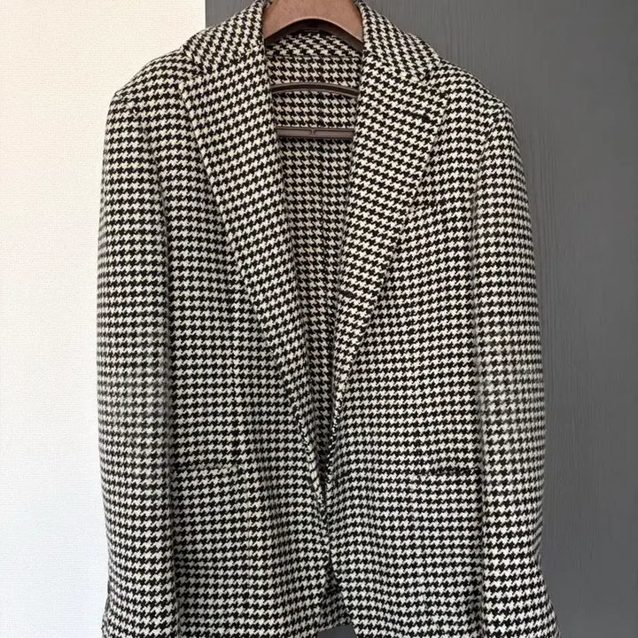 [BUNJANG] Tailorable Houndstooth Jacket / 테일러블 와인라벨 하운드투스 자켓