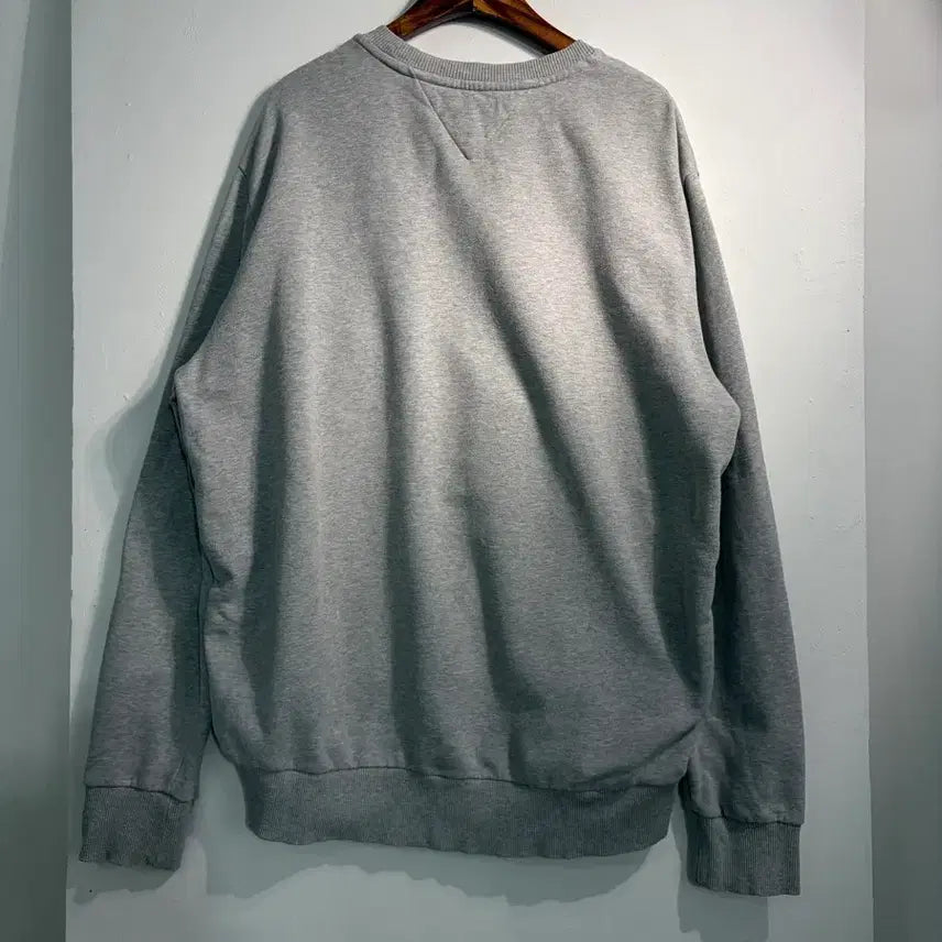 [BUNJANG] Tommy Hilfiger Sweatshirt / 만원샵) Tommy hilfiger 타미힐피거 맨투맨 스웻셔츠 A859