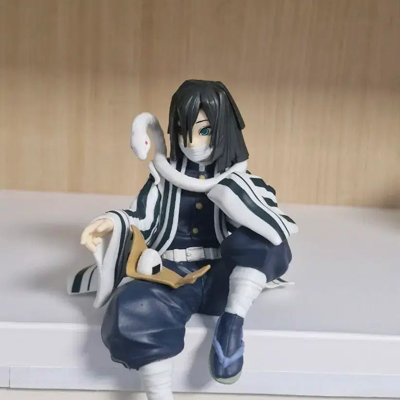 [BUNJANG] Demon Slayer Obanai Iguro Chokonose Figure / 귀멸의 칼날 이구로 오바나이 초코노세 피규어