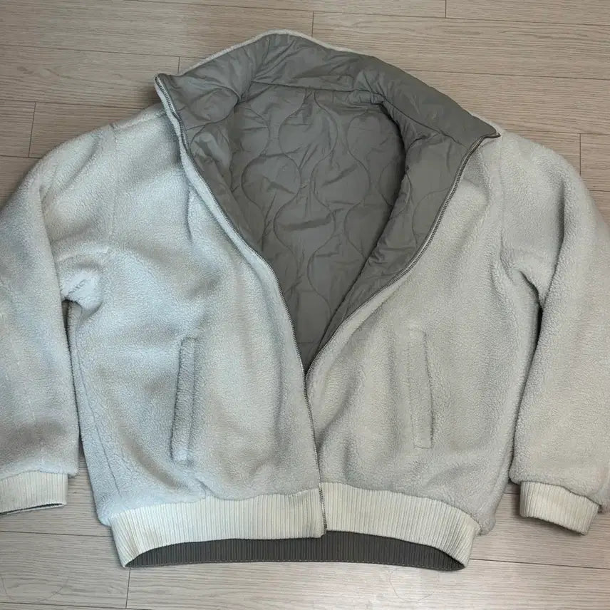 [BUNJANG] 8seconds Reversible Fleece / 에잇세컨즈 리버시블 후리스