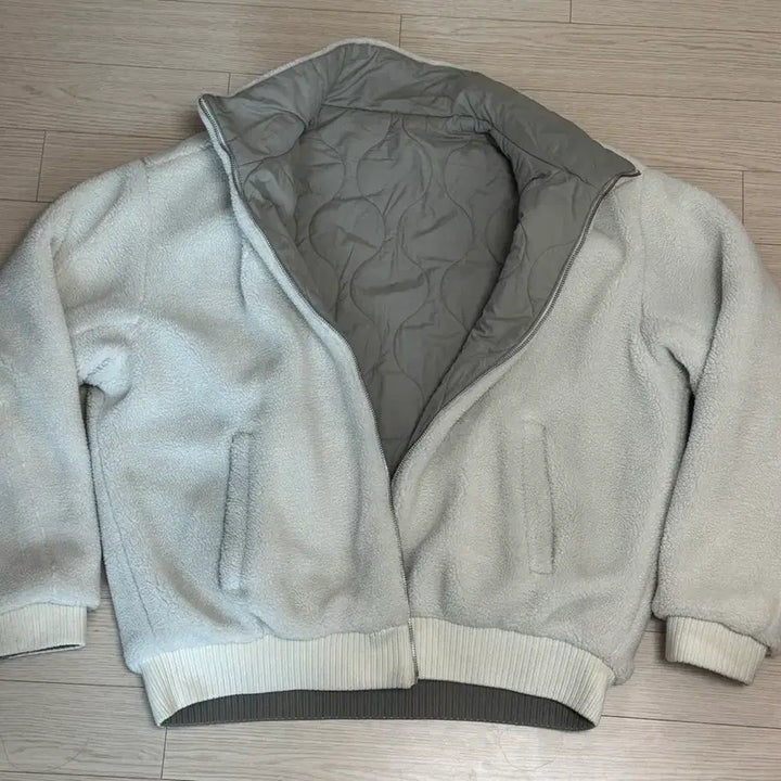 [BUNJANG] 8seconds Reversible Fleece / 에잇세컨즈 리버시블 후리스