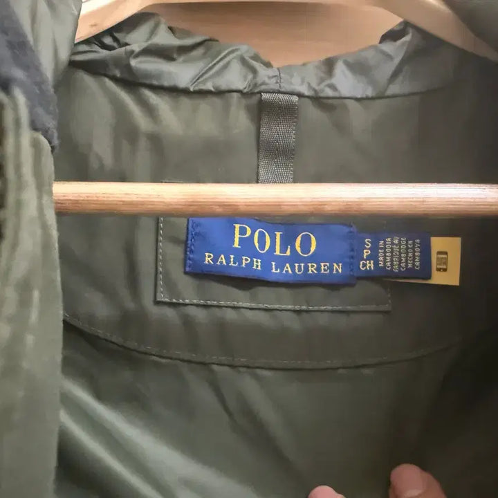 [SOLD OUT] 폴로 랄프로렌 올리브색 바람막이 S