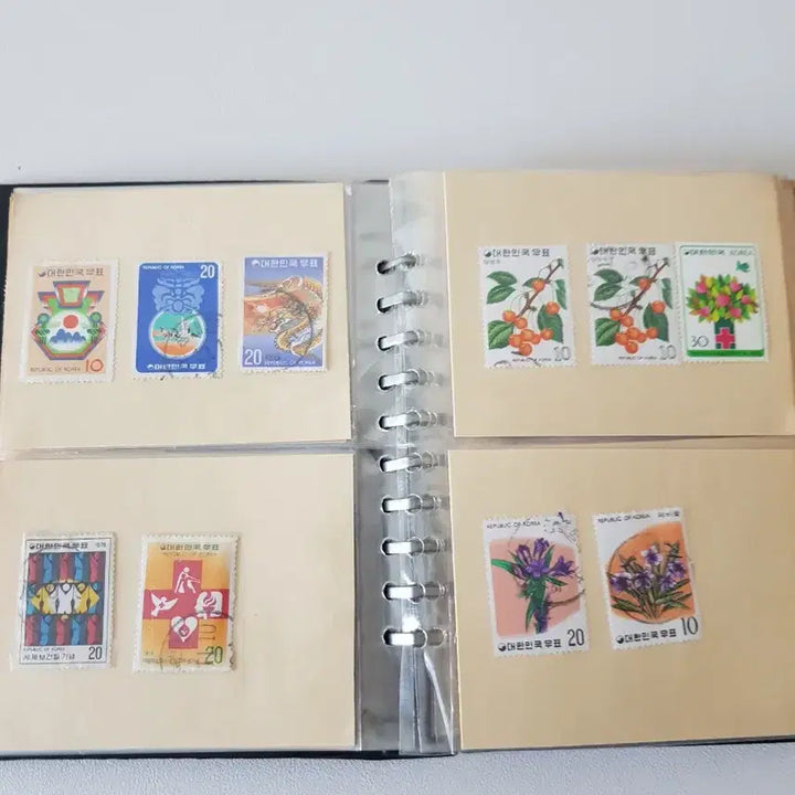[BUNJANG] Vintage Stamp Collection / 옛날 우표첩