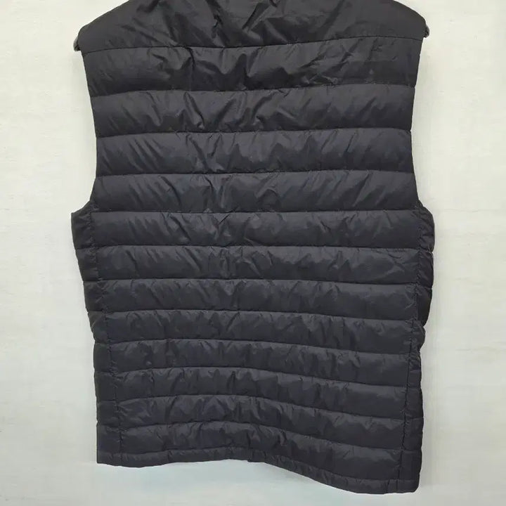 [BUNJANG] Uniqlo Ultralight Down Vest M / 유니클로 울트라라이트다운 경량패딩 조끼 m