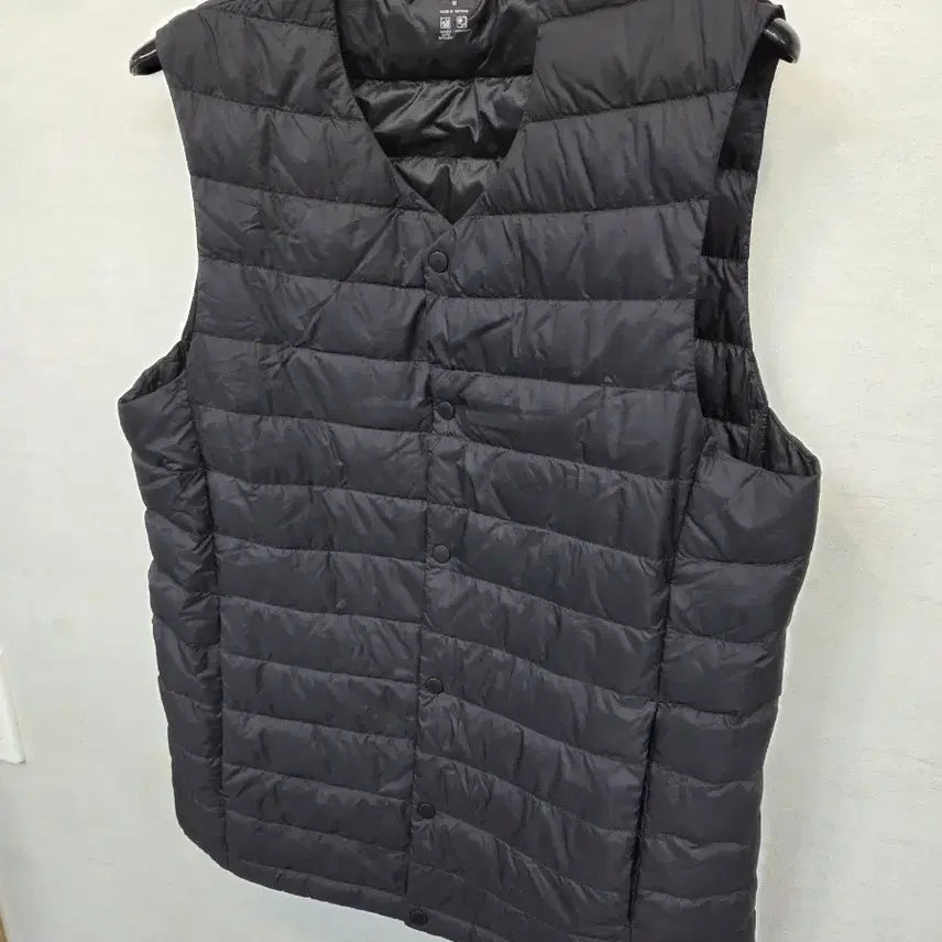 [BUNJANG] Uniqlo Ultralight Down Vest M / 유니클로 울트라라이트다운 경량패딩 조끼 m