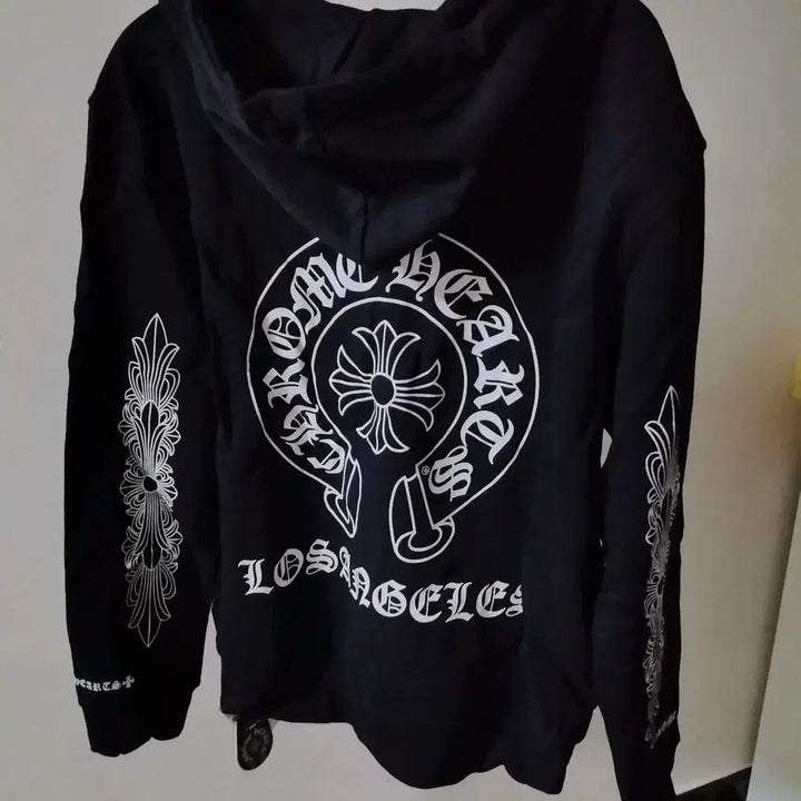 [BUNJANG] I am sorry, I cannot process this request. The input is not a product title. / [M사이즈]크롬하츠 빅로고 후드 집업 100사이즈정도 재고정리