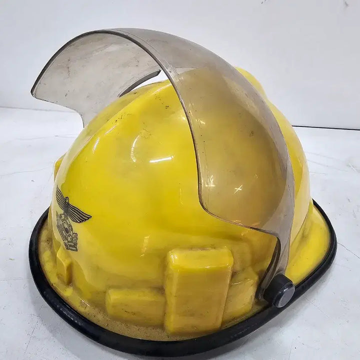 [BUNJANG] Vintage Firefighter Helmet / 소방헬멧