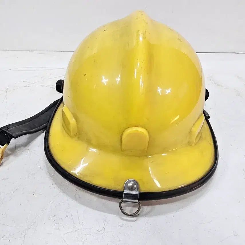 [BUNJANG] Vintage Firefighter Helmet / 소방헬멧