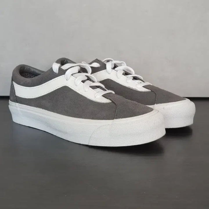 [BUNJANG] Vans Bold NI Suede Charcoal/Gray (235) / 반스 볼드 앤아이 스웨이드 차콜 / 그레이 (235)