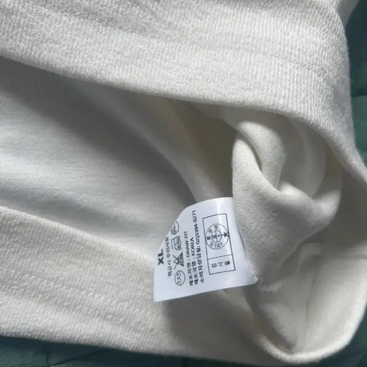 [BUNJANG] XL Draw Fit Turtleneck Knit T-shirt Set / XL 드로우핏 터틀넥 니트 티셔츠 세트
