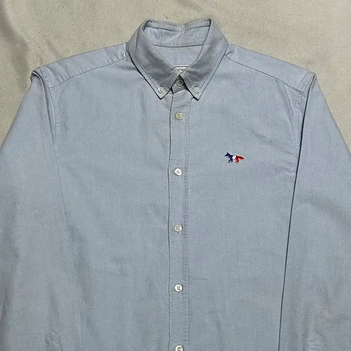 [BUNJANG] Maison Kitsune Tricolor Fox Sky Blue Cotton Shirt / 38 메종키츠네 트리컬러 폭스 스카이블루 코튼 셔츠