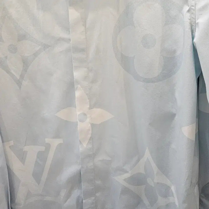 [BUNJANG] Louis Vuitton Monogram Sky Blue Shirt XXL / [정품/새상품급/신상/XXL] 루이비통 모노그램 하늘색 셔츠 스카이블루