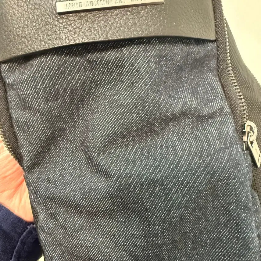[BUNJANG] Crossbody Sling Bag Denim and Leather Accent / 크로스백 가방 슬링백 데님 소가죽 포인트