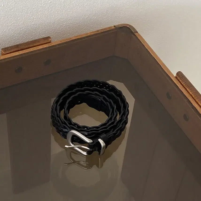 [BUNJANG] Kinda Beige Cowhide Twist Leather Belt / 킨다베이지 소가죽 트위스트 레더 벨트