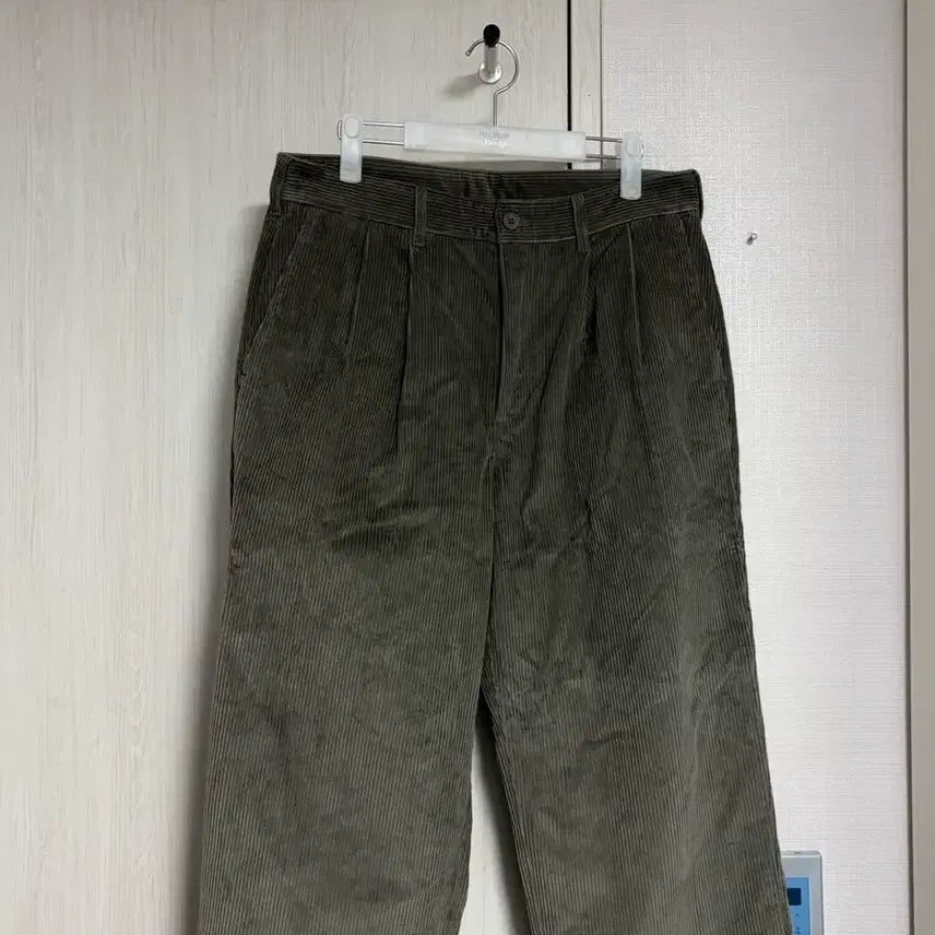 [BUNJANG] Steady.Everywhere Relaxed Corduroy Pants Taupe / (새상품) 스테디에브리웨어 릴렉스드 코듀로이 팬츠 3 타우페