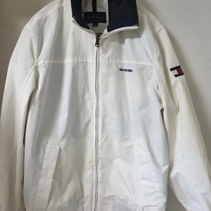 [BUNJANG] Tommy Hilfiger Windbreaker Jacket / 타미힐피거 바람막이 m