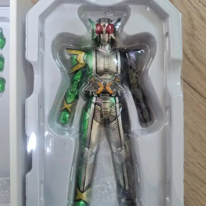 [BUNJANG] S.H.Figuarts Kamen Rider Double Cyclone Joker Extreme / 진골 가면라이더 더블 사이클론조커 익스트림