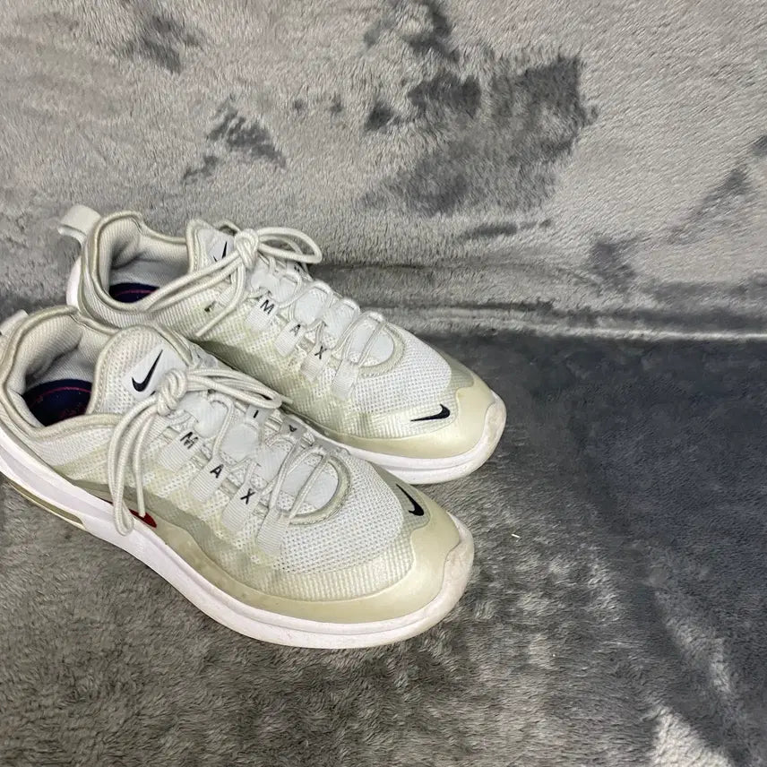 [BUNJANG] Nike Air Sneakers 240 / 나이키 에어 운동화 240