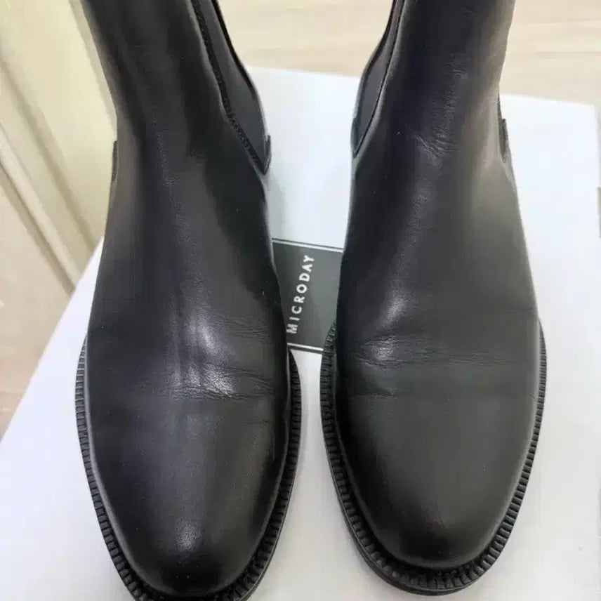 [BUNJANG] Microday Natural Leather Chelsea Boots / 마이크로데이 천연가죽 노브 첼시 부츠 새제품급