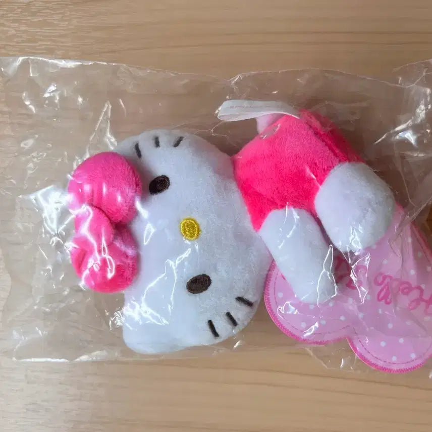 [BUNJANG] Kitty Clip Magnet Doll / 키티 클립 마그넷 인형